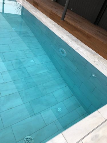 Piscina monoblocco - Tilestone Pools one piece tiled pools - autoportante / in pannelli / su misura