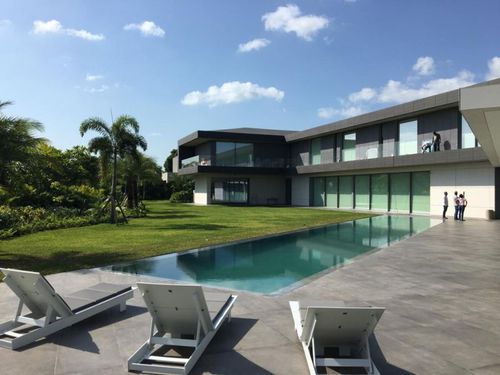 Piscina da esterno - STONE 15M - Tilestone Pools one piece tiled pools - interrata / in calcestruzzo / rettangolare