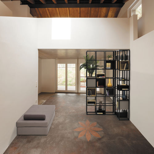 Scaffale contemporaneo - KUBIK - Casual Home & Contract - in rovere / per uso contract