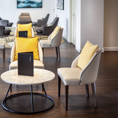 Sedia contemporanea - MAYA - Casual Home & Contract - da interno / in tessuto / con supporto in faggio