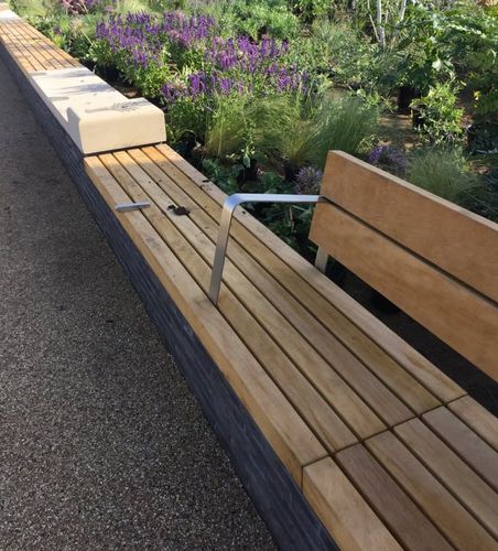 Panca per spazi pubblici contemporanea - AMBLESIDE : 1.22321 - LOGIC STREET & PARK FURNITURE - in legno di latifoglie / con schienale / con braccioli