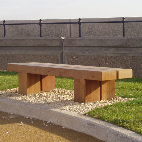 Panca per spazi pubblici contemporanea - TYPE 2 - Woodscape. - in legno / FSC / di lunga durata