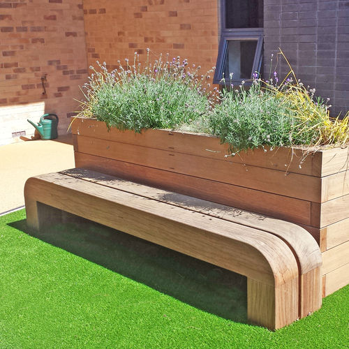 Panca per spazi pubblici contemporanea - TYPE 9 - Woodscape. - in legno / FSC / di lunga durata