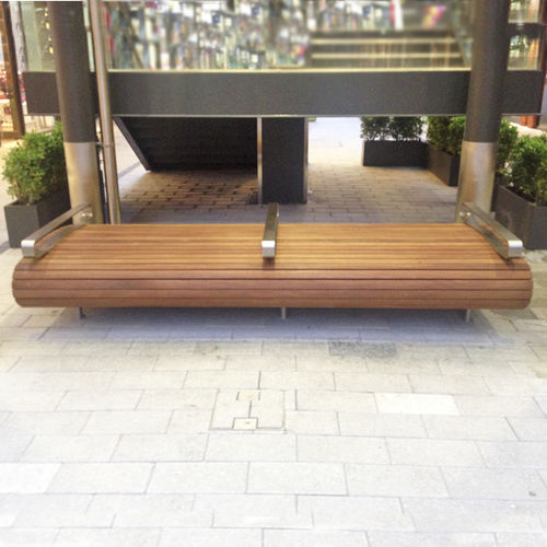 Panca per spazi pubblici contemporanea - PAVILION - Woodscape. - in legno / in acciaio / con braccioli