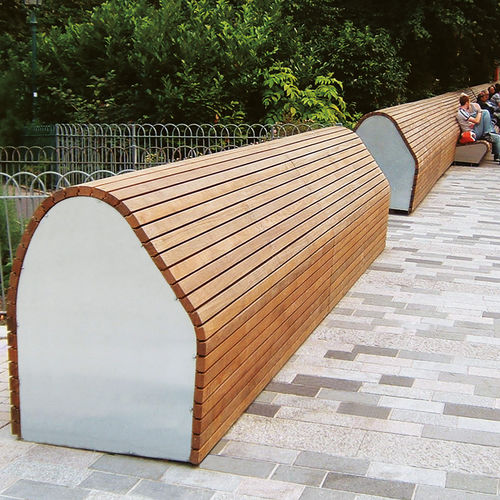 Panca per spazi pubblici contemporanea - PAVILION PERCH - Woodscape. - in legno / in acciaio galvanizzato / in acciaio inossidabile