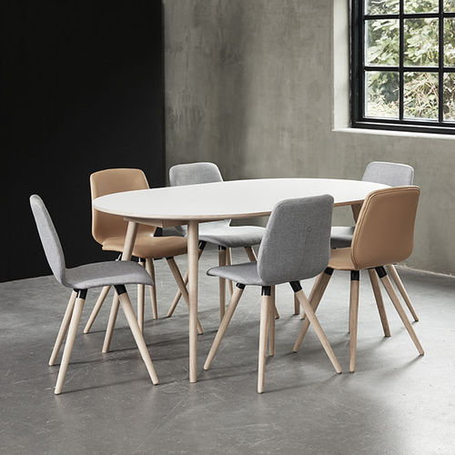 Tavolo da pranzo contemporaneo - PBJ Design House - in rovere / in noce / in legno massiccio