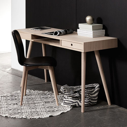 Scrivania contemporanea - CLASSIC - PBJ Design House - in rovere / in noce / in legno massiccio