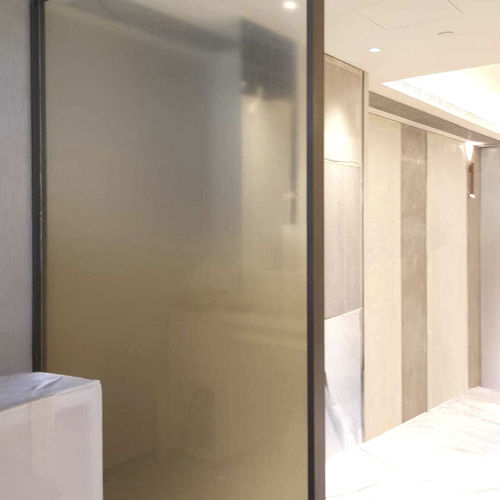 Pannello in vetro di sicurezza - R20Y415YG2E37 - Rahmen (Asia) Limited - laminato / levigato / per interni