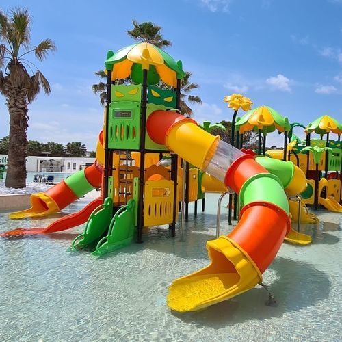 Scivolo acquatico girevole - FANTACASTELLO HAWAII - GOLDEN GAMES SRL - dritto / per parco acquatico / per piscina pubblica