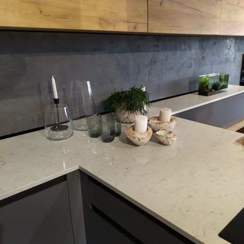 Piano di lavoro in pietra ricostituita - NOBLE ARETI BIANCO - Technistone a.s. - da cucina / bianco / levigato