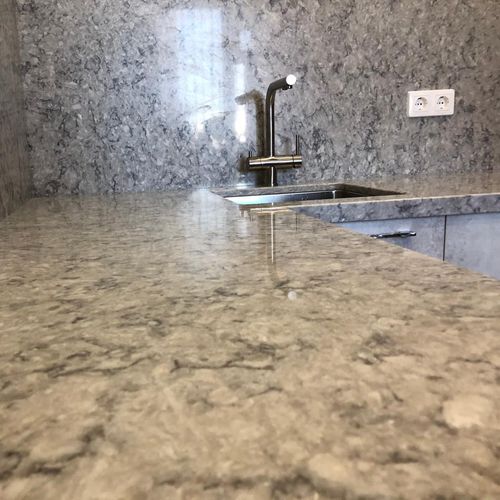 Piano di lavoro in pietra ricostituita - NOBLE PERLATO LUNA - Technistone a.s. - da cucina / levigato / con bordi quadrati