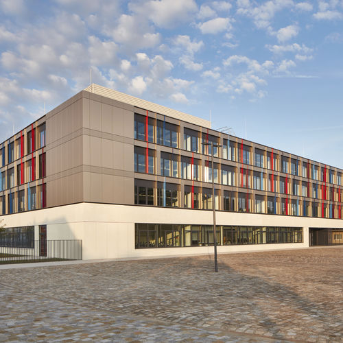 Rivestimento di facciata in pannelli - SCHULSTANDORT DRESDEN-TOLKEWITZ - ALUCOBOND - in alluminio / a incastro / di lunga durata