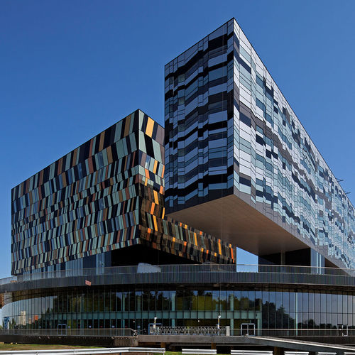 Rivestimento di facciata in pannelli - SCHOOL OF MANAGEMENT, SKOLKOVO - ALUCOBOND - in alluminio / in composito / a incastro