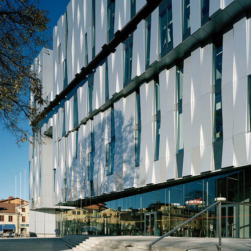 Rivestimento di facciata in pannelli - UPPSALA CONCERT AND CONGRESS HALL - ALUCOBOND - in alluminio / in composito / a incastro