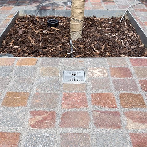 Sistema di irrigazione per alberi - ROOTRAIN ARBORVENT - GreenBlue Urban Ltd - da pavimento / per zone urbane