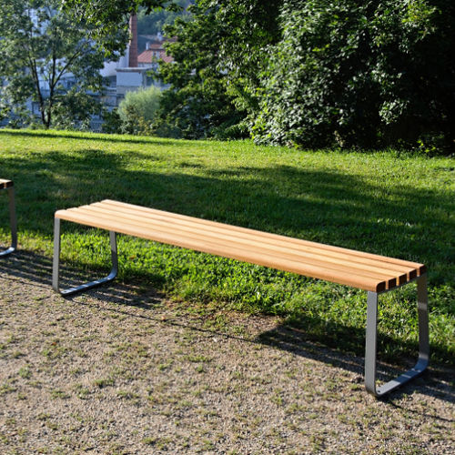 Panca per spazi pubblici contemporanea - INOA - GreenBlue Urban Ltd - in legno / in acciaio inossidabile / con schienale