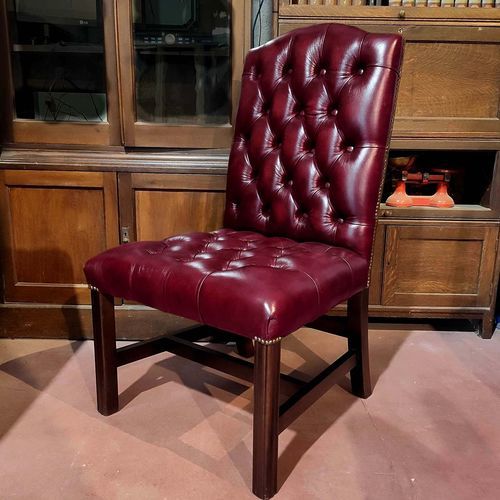 Sedia da pranzo chesterfield - GAINSBOROUGH - Harleq - da interno / in pelle / con supporto in faggio