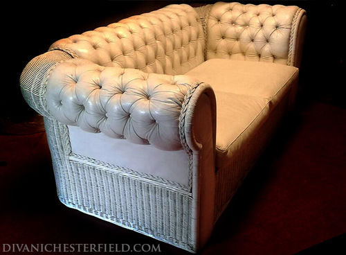 Divano chesterfield - VINTAGE  - Harleq - in pelle / bianco / in vimini