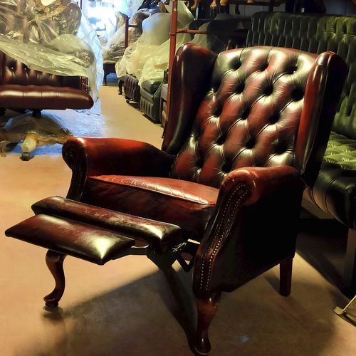 Poltrona chesterfield - VINTAGE  - Harleq - in pelle / con poggiapiedi / reclinabile