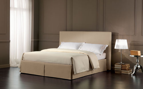 Letto matrimoniale - BALMY - OGGIONI - contemporaneo / imbottito / con testiera