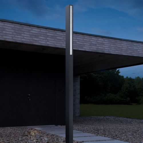 Colonna luminosa contemporanea - ISIGN - BSI LIGHTING TECHNOLOGIES INC. - in ghisa di alluminio / in acciaio inossidabile / in policarbonato