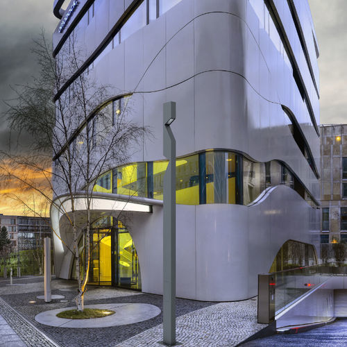 Colonna luminosa contemporanea - IODIN RX - BSI LIGHTING TECHNOLOGIES INC. - in acciaio inossidabile / in ghisa di alluminio / in alluminio estruso