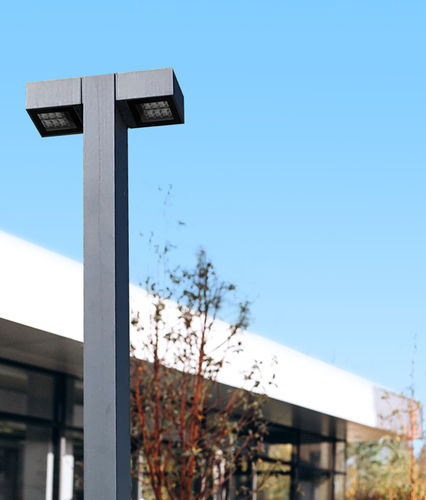 Lampione urbano - IMISTRAL-T - BSI LIGHTING TECHNOLOGIES INC. - contemporaneo / in ghisa di alluminio / in acciaio inossidabile