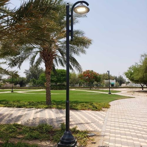Lampione urbano - ILETTO - BSI LIGHTING TECHNOLOGIES INC. - contemporaneo / in ghisa di alluminio / in acciaio inossidabile