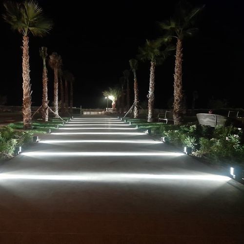 Lampioncino da giardino - ILENTI - BSI LIGHTING TECHNOLOGIES INC. - per spazio pubblico / contemporaneo / in alluminio