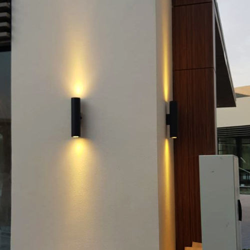 Applique contemporanea - ITUBO - BSI LIGHTING TECHNOLOGIES INC. - da interno / con rivestimento in vetro temperato / in ghisa di alluminio