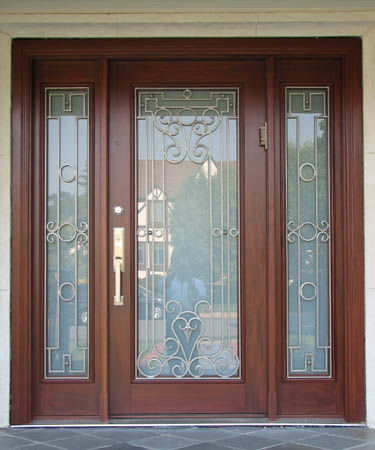 Porta d'ingresso - WN-45 - Granddoors - in mogano / in ferro modellato / battente