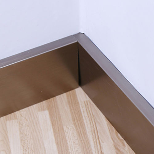 Battiscopa in alluminio - Shanghai Weidan Decorative Materials Co., Ltd - per circuito elettrico
