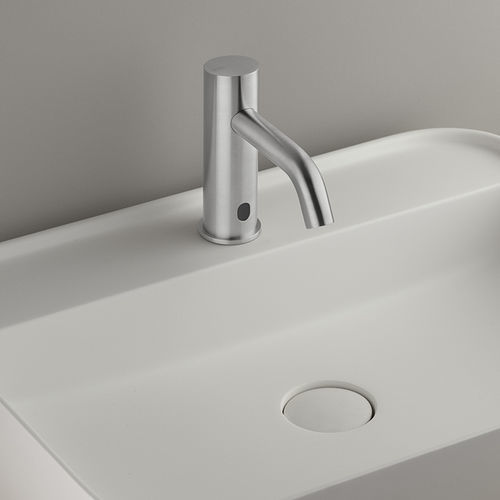 Miscelatore per lavabo - QST1150 series - QTOO - da appoggio / elettronico / in acciaio inossidabile
