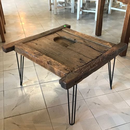 Tavolino basso in stile rustico - MC-37 - El roure vell - in legno / con supporto in acciaio / quadrato
