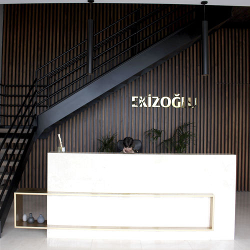 Scrivania contemporanea - Tugra Mobilya - in legno / modulabile / contract