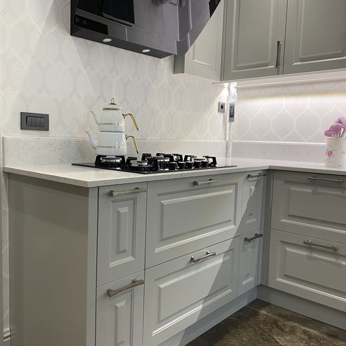 Cucina classica - Tugra Mobilya - in MDF / a L / con impugnature