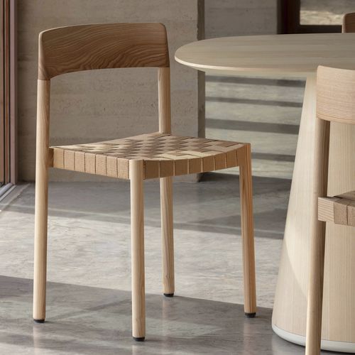 Sedia contemporanea - NELA - Vergés - da esterno / in frassino / con supporto in legno