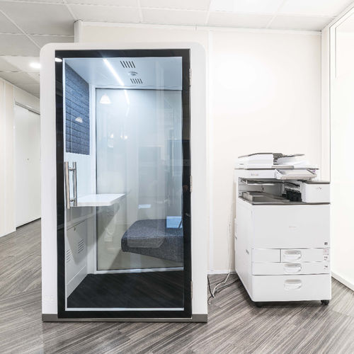 Ufficio POD acustico - SEATBOX KHARA - SBS - ergonomico / con illuminazione LED integrata / in vetro