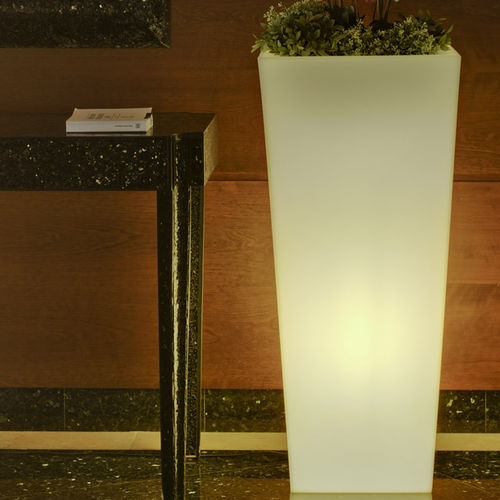 Vaso da giardino in polietilene - MELISA  - NEWGARDEN - quadrato / luminoso / intelligente
