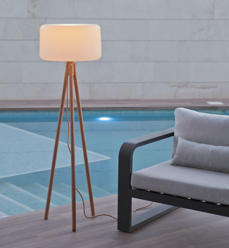 Lampada da terra - CHLOE 140 - NEWGARDEN - in legno / in polietilene / contemporanea