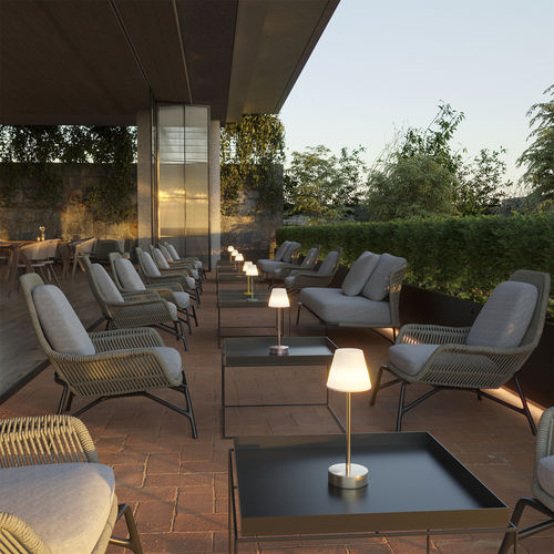 Lampada da tavolo - LOLA SLIM 30 - NEWGARDEN - in metallo / in polietilene / contemporanea