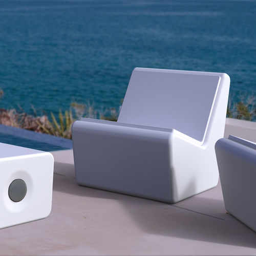 Chauffeuse contemporanea - TARIDA SIT - NEWGARDEN - in polietilene / luminosa / marrone