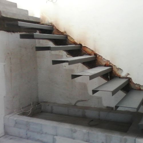 Scala dritta - Ban-Inox - con gradini in acciaio inox / in metallo / per uso residenziale