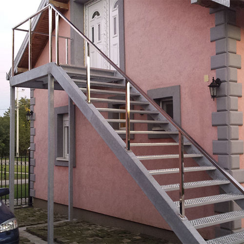 Scala dritta - Ban-Inox - con gradini in metallo / con struttura in metallo / per uso residenziale