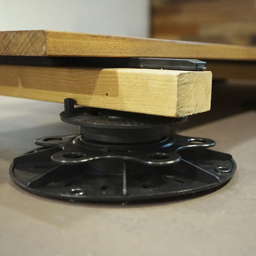 Piede di sostegno per terrazza in plastica riciclata - P30 - SOLIDOR - ad alta resistenza / acustico / ignifugo