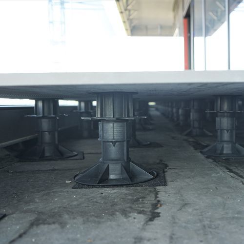 Supporto per pavimento sopraelevato in plastica riciclata - AF100 - SOLIDOR - ad alta resistenza / ignifugo / acustico
