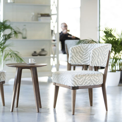 Sedia contemporanea - FAVA - Ziemann Home Design - da interno / in tessuto / con supporto in noce