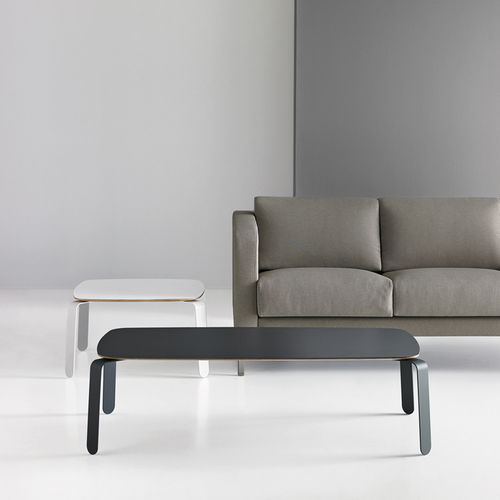 Tavolino basso contemporaneo - CUA - Mobboli - in legno compensato / con supporto in metallo / rettangolare