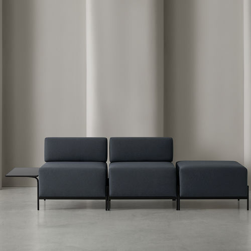 Divano modulare - CONEK - Mobboli - contemporaneo / in tessuto / con tavolo integrato