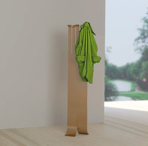 Appendiabiti da terra - WALK - Trackdesign - contemporaneo / in acciaio COR-TEN® / verde